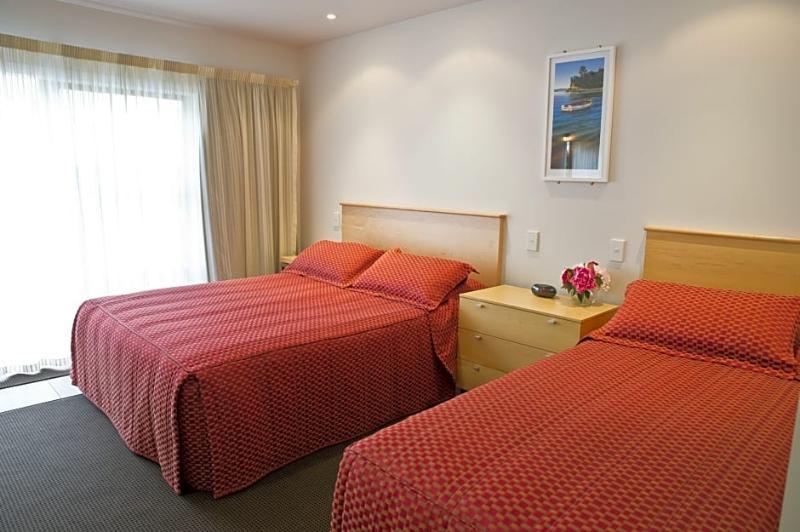 Apollo Lodge - Free Parking Веллингтон Экстерьер фото