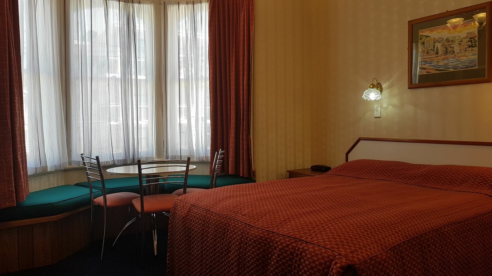 Apollo Lodge - Free Parking Веллингтон Экстерьер фото