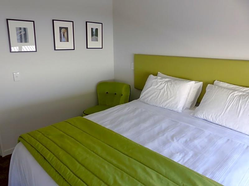 Apollo Lodge - Free Parking Веллингтон Экстерьер фото