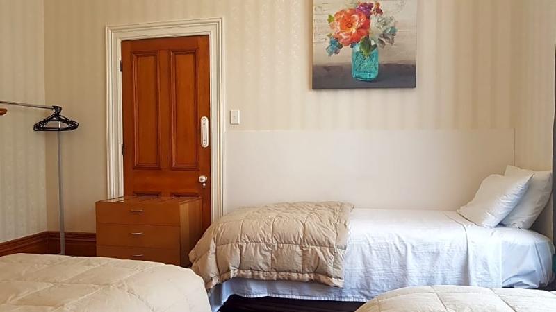 Apollo Lodge - Free Parking Веллингтон Экстерьер фото