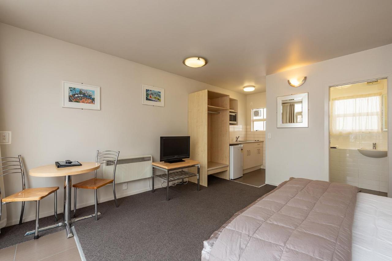 Apollo Lodge - Free Parking Веллингтон Экстерьер фото
